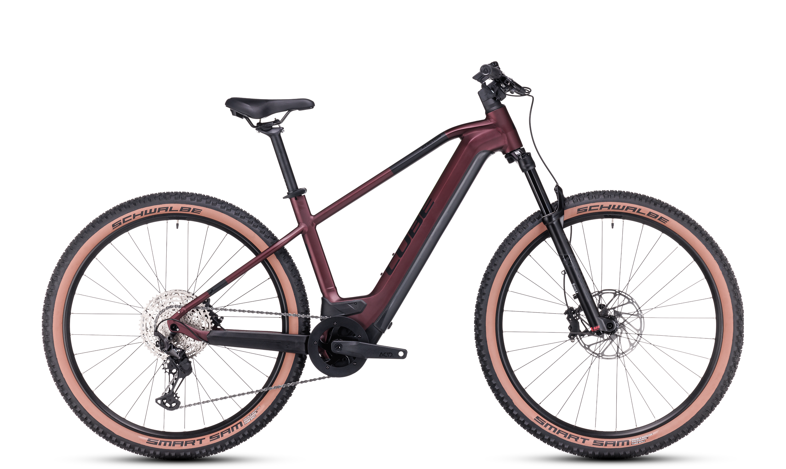 Reaction Hybrid SLX 750