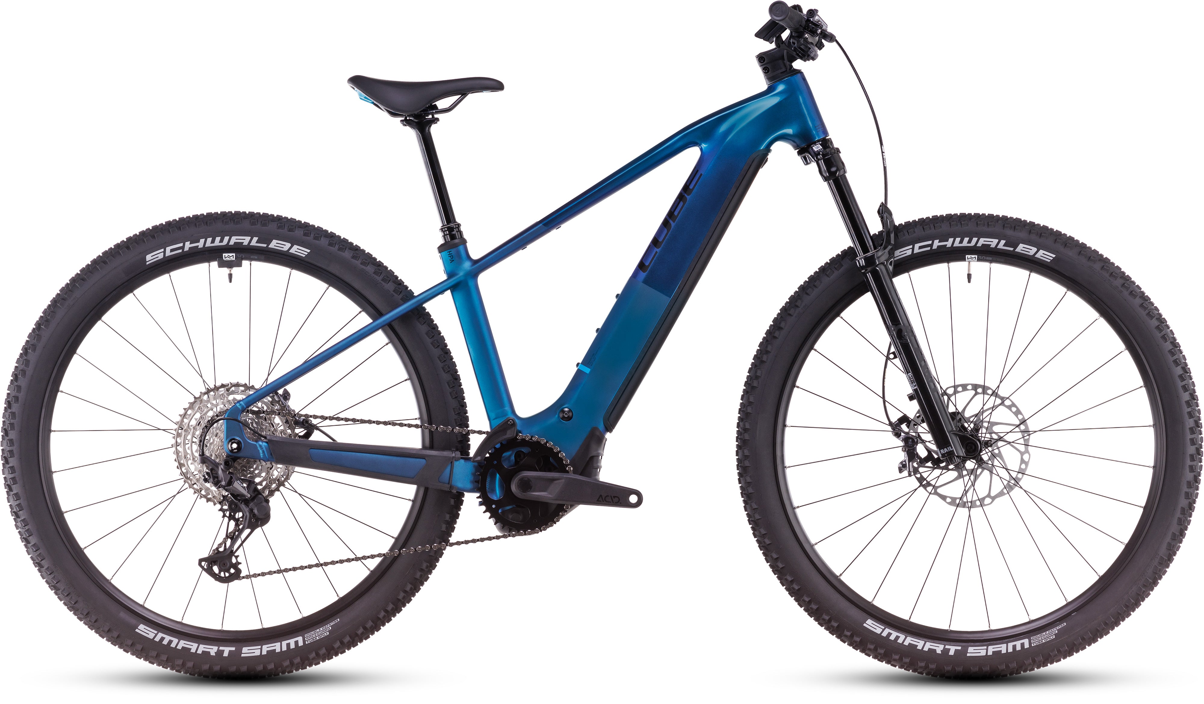 Reaction Hybrid SLX 800